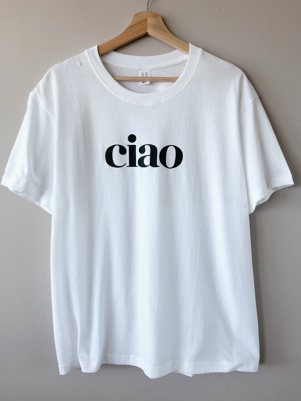 NWOT Oversized White Graphic Tee 100% cotton tshirt women’s XL